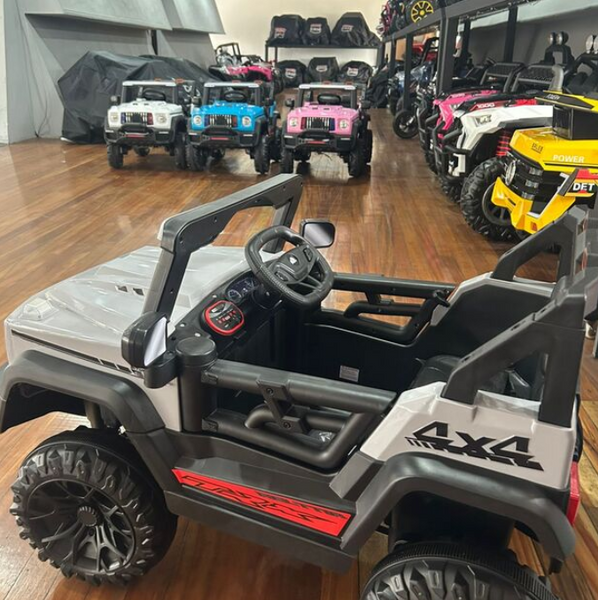 Encargo 2025 Rutas CR58 Estilo Jeep Alápi - 12 Voltios - 4 Motores - Rosado - Llantas plásticas - Asiento de plástico- Control Remoto - Hasta 5 Años