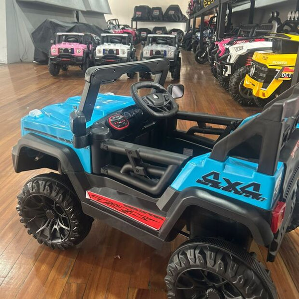 Encargo 2025 Rutas CR58 Estilo Jeep Alápi - 12 Voltios - 4 Motores - Azul - Llantas plásticas - Asiento de plástico- Control Remoto - Hasta 5 Años