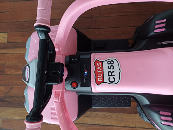 2025 Rutas Cr58 - Chispita - Color Rosada - Llantas plásticas - Asientos Plásticos - 2 Motores - Dosel - Control Remoto - Hasta los 4 años