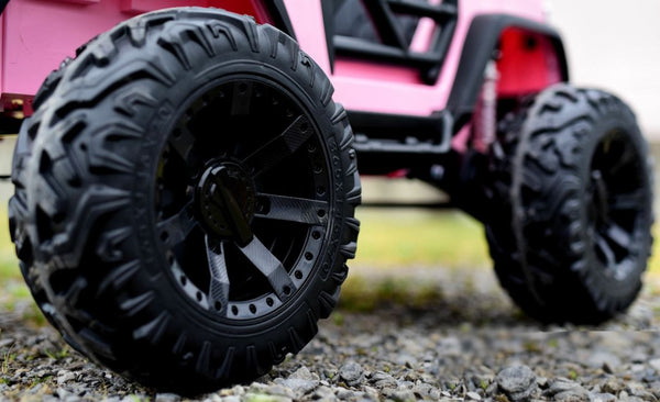 2025 Rutas CR58 - Estilo Jeep Brothers - Rosa Claro - 24 Voltios - Llantas de Hule - Asientos de cuero - 4 Motores - Control Remoto - Hasta 7 años