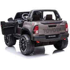 Encargo 2025 Rutas Cr58 Toyota Hilux - Pintura Pulverizada Gris - 24 voltios - Llantas de Hule - Asientos de cuero - 2 Motores - Pantalla de Video - Control remoto - Hasta 8 Años