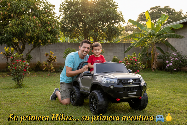 Rutas Cr58 • Toyota Hilux • Pintura Pulverizada Gris • 24 voltios • Llantas de Hule • 2 Asientos de cuero • 2 Motores • Pantalla de Video • Control remoto • Hasta 8 Años • R26