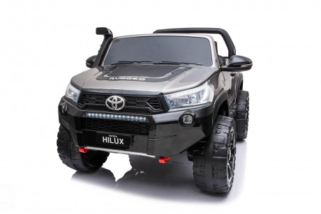 Encargo 2025 Rutas Cr58 Toyota Hilux - Pintura Pulverizada Gris - 24 voltios - Llantas de Hule - Asientos de cuero - 2 Motores - Pantalla de Video - Control remoto - Hasta 8 Años