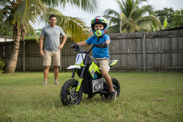 Rutas CR58 • Mini Moto Cross • 24 Voltios • Color Verde • Llantas de hule • Asiento de cuero • Llave de encendido • Hasta 9 Años • R26