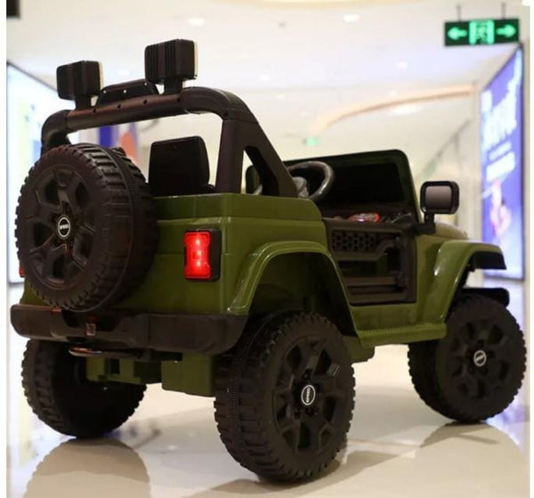 2023 Rutas CR58 Estilo Jeep Verde - 12V - 2 Motores - Llantas plásticas - Asiento plástico - Control remoto - Hasta 5 años